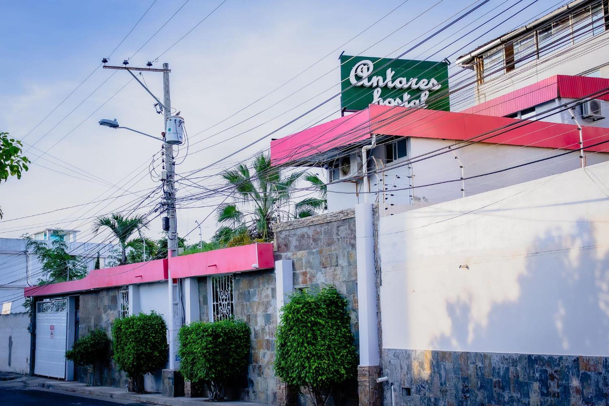 Hostal Antares 만타 외부 사진