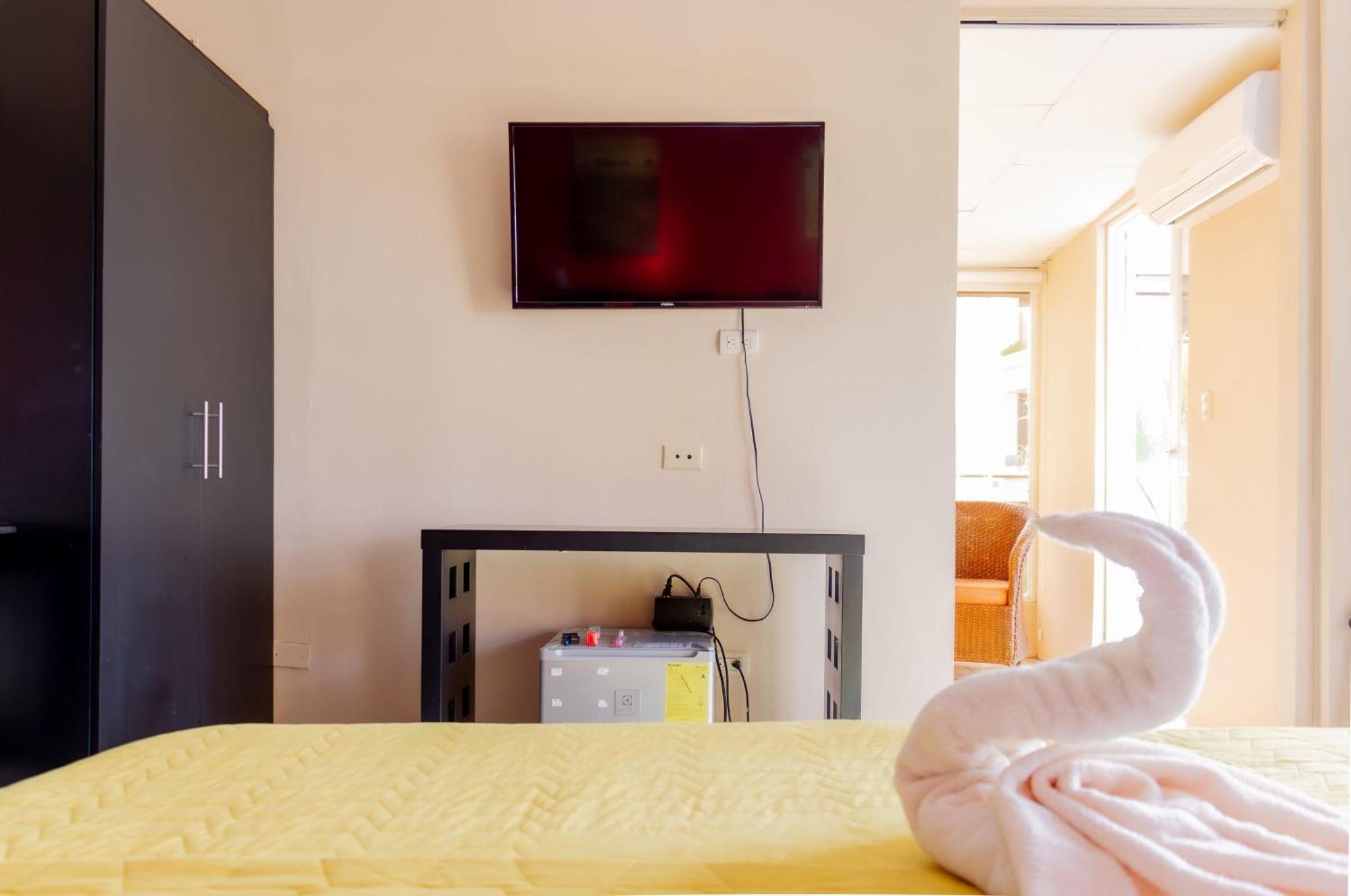 Hostal Antares 만타 외부 사진