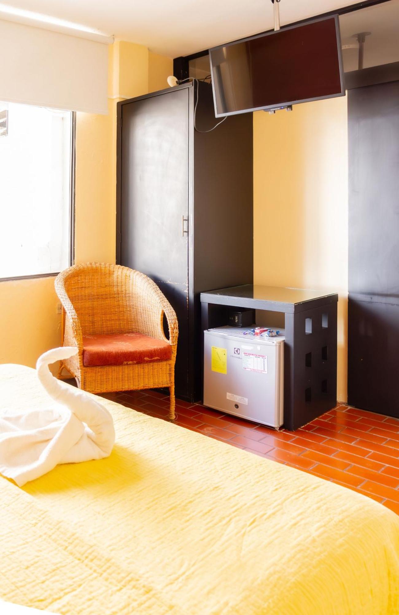 Hostal Antares 만타 외부 사진