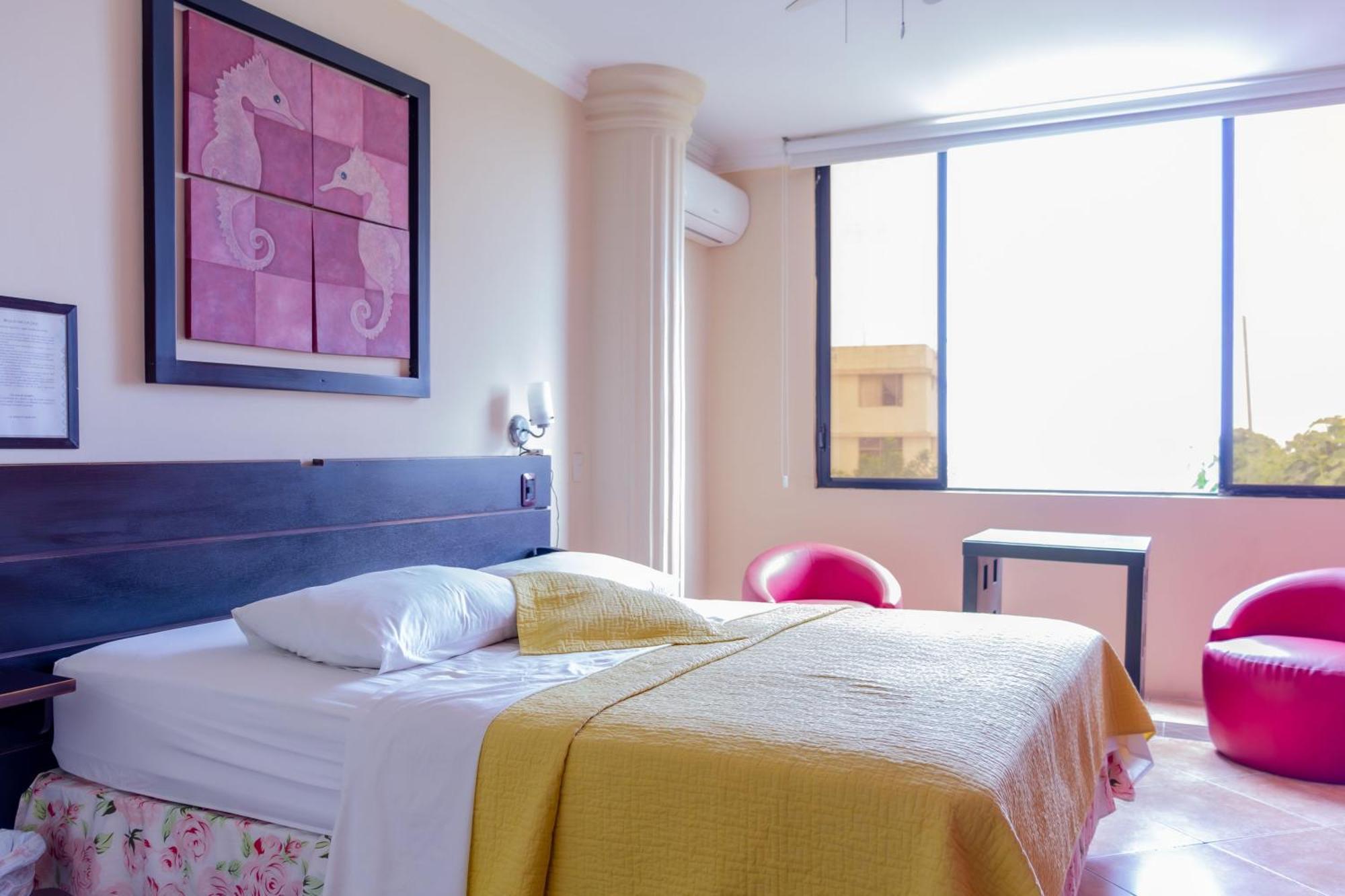 Hostal Antares 만타 외부 사진